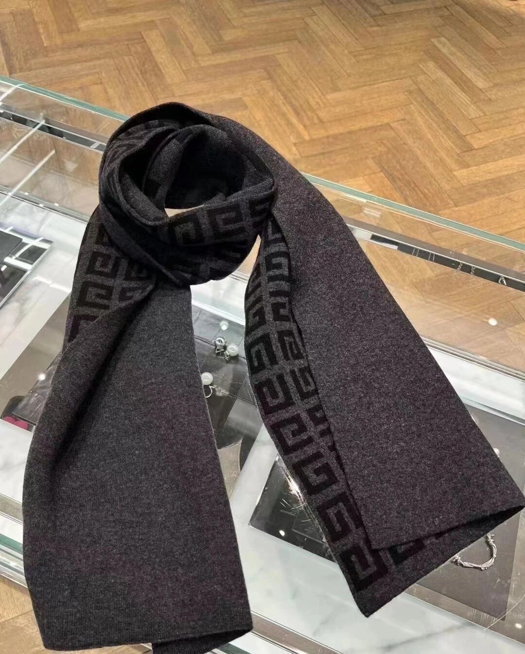 纪梵希围巾合集