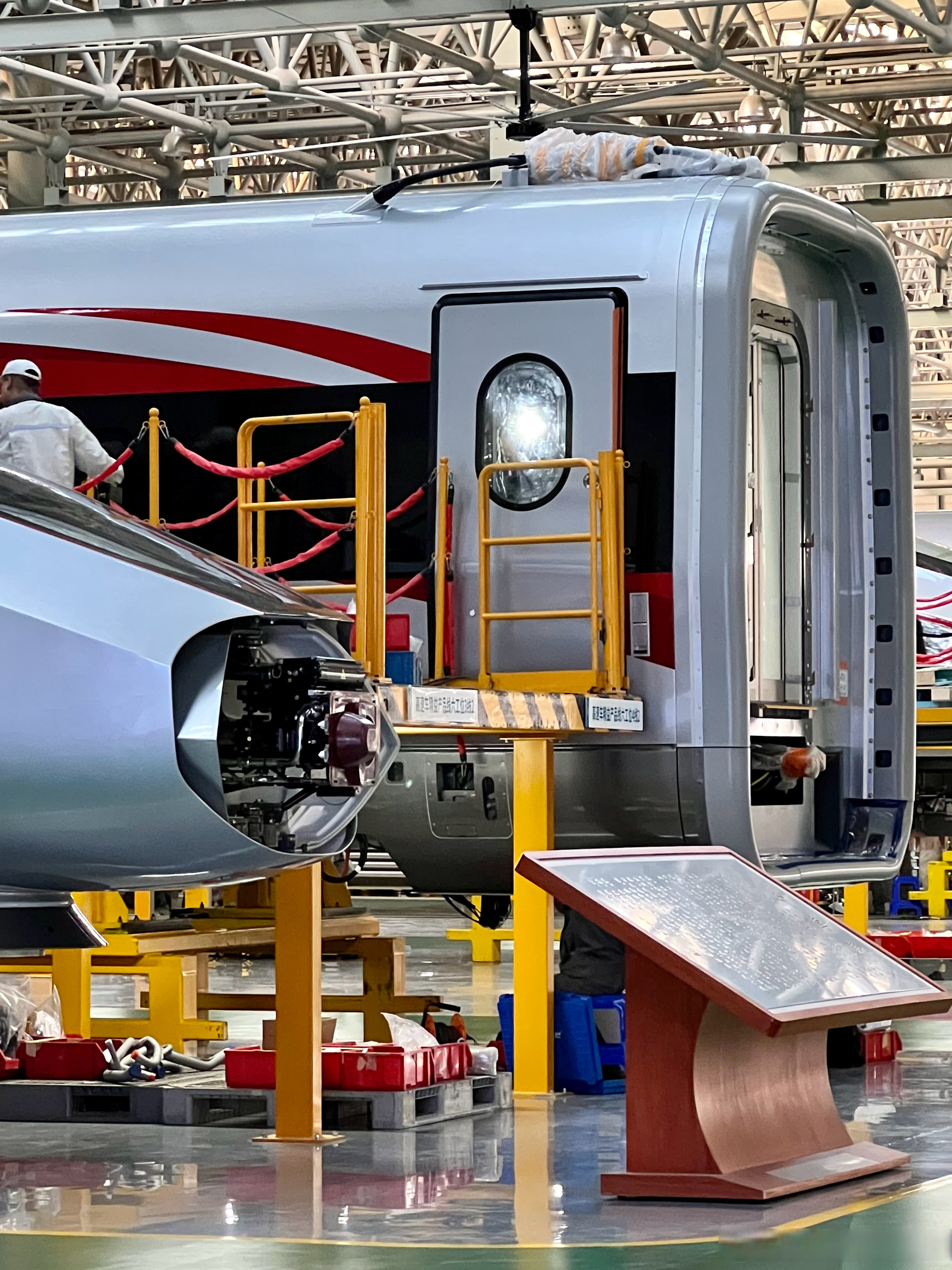 看来要挣钱就得走出去,刚才和长春中车的朋友聊,现