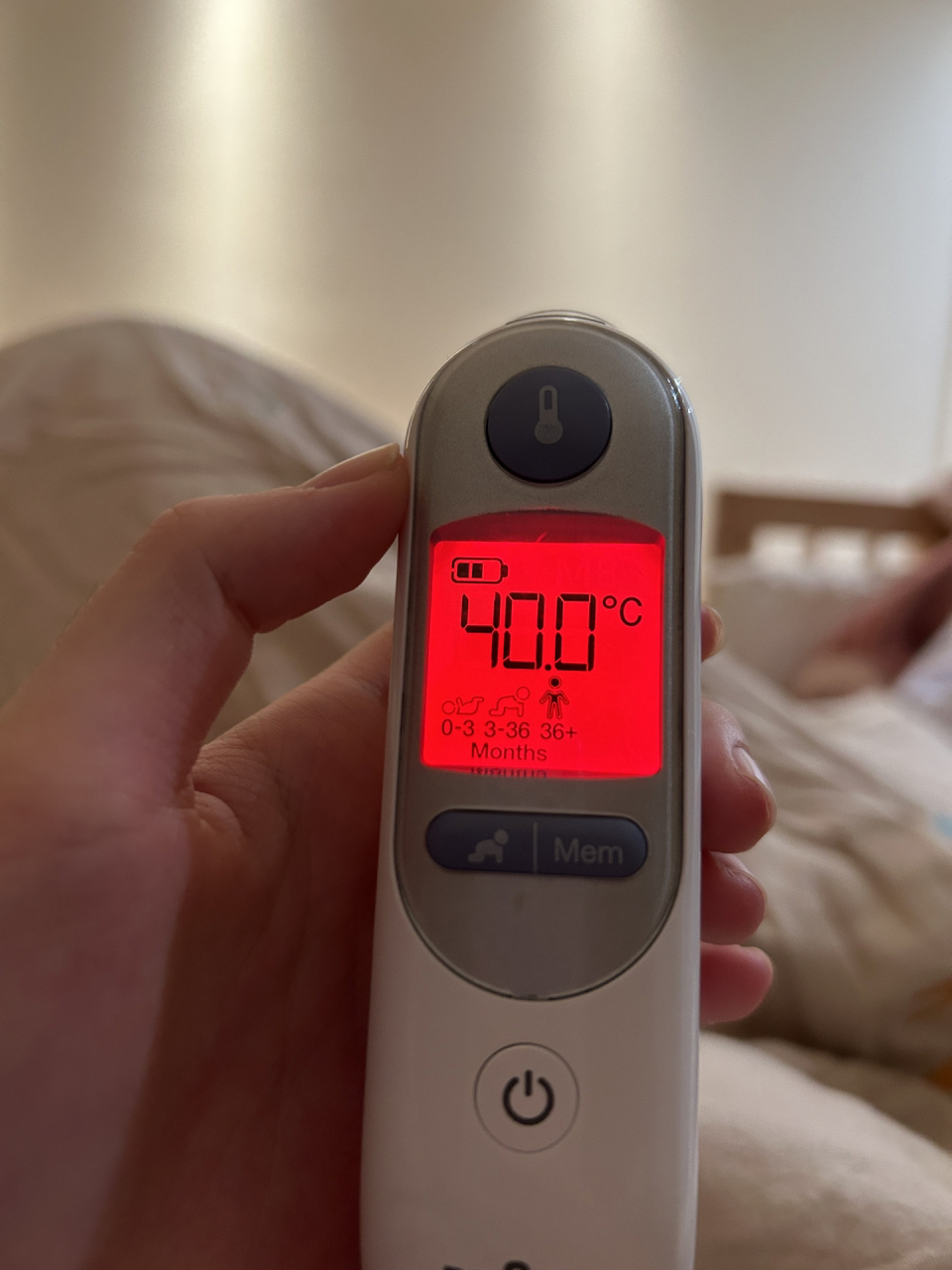 新冠成年人烧到40度不退怎么办 一天半了,几乎没下过39度