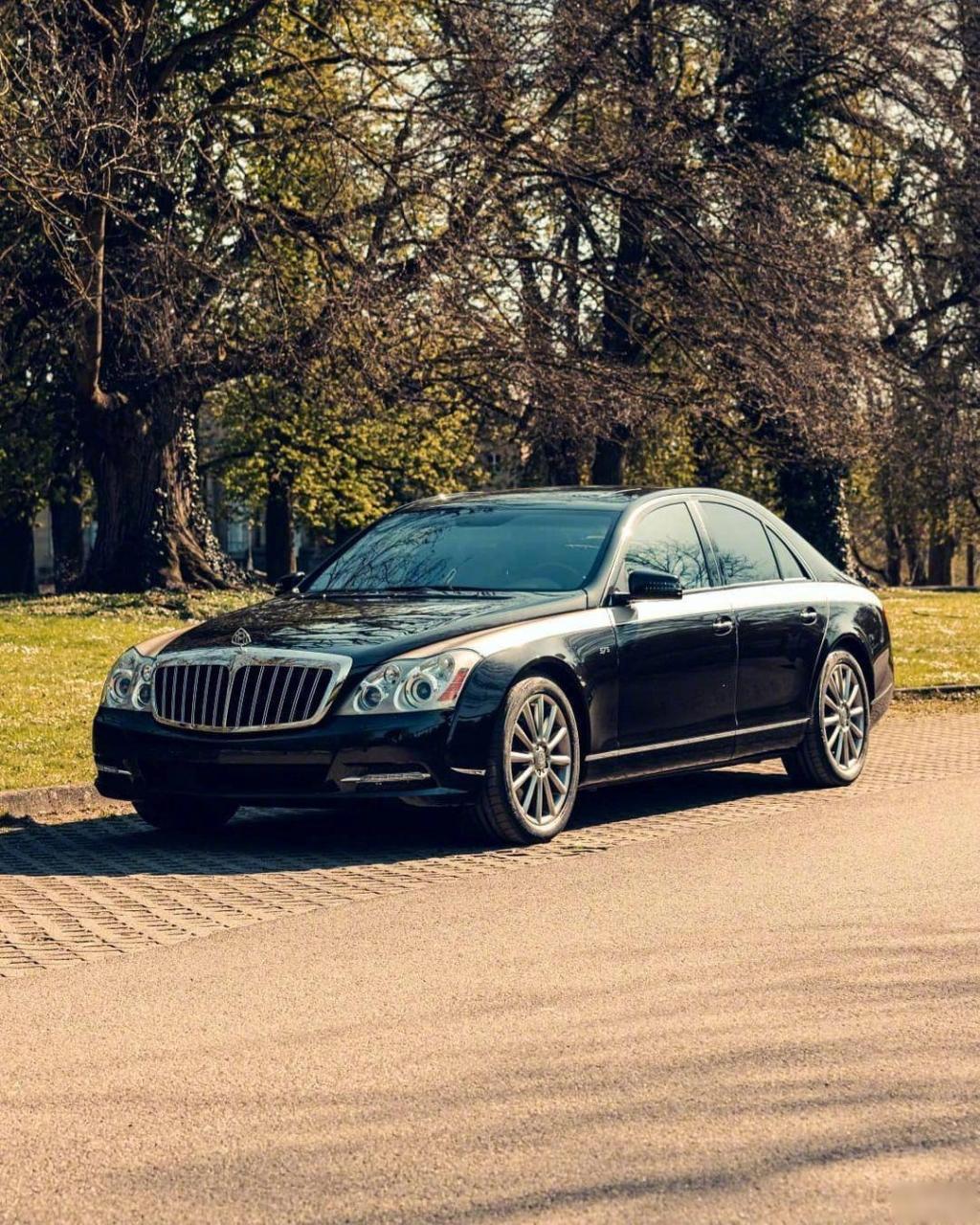 迈巴赫maybach 57s 	 精致奢华的行政轿车 现在在路上已经很难见了