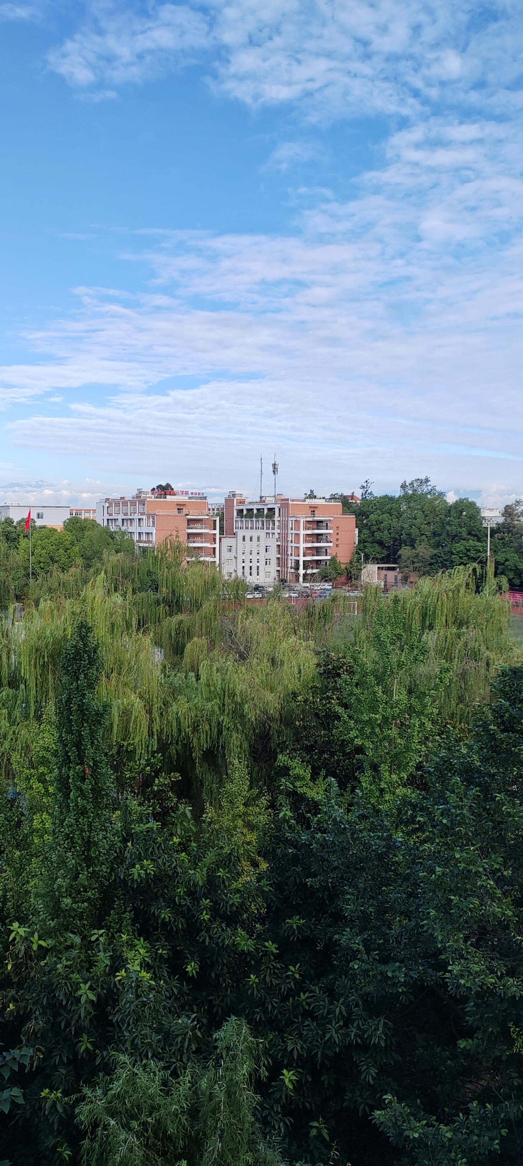 四川工商学院