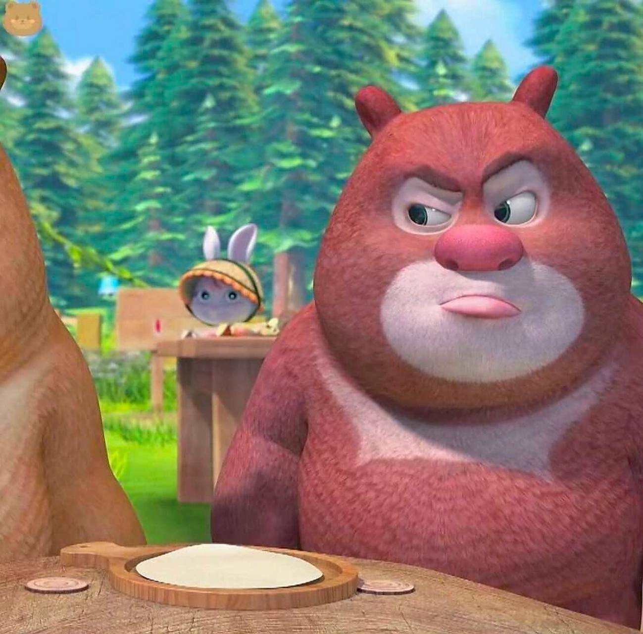 熊大熊二可爱的头像来了,礼貌拿图.