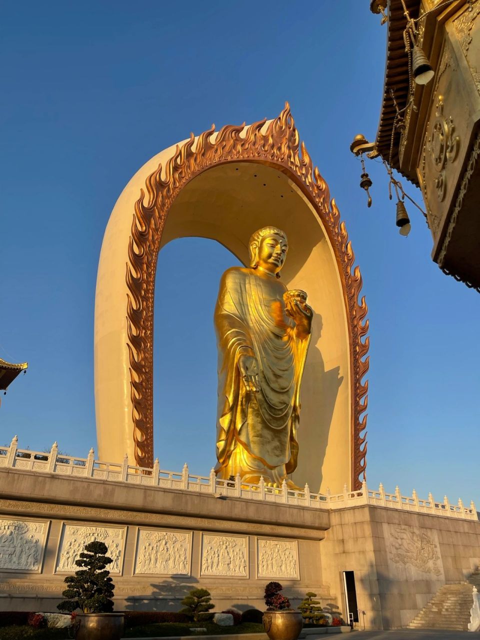 全球第一高的阿弥陀佛圣像 东林大佛是佛教净土宗祖庭东林寺的标志