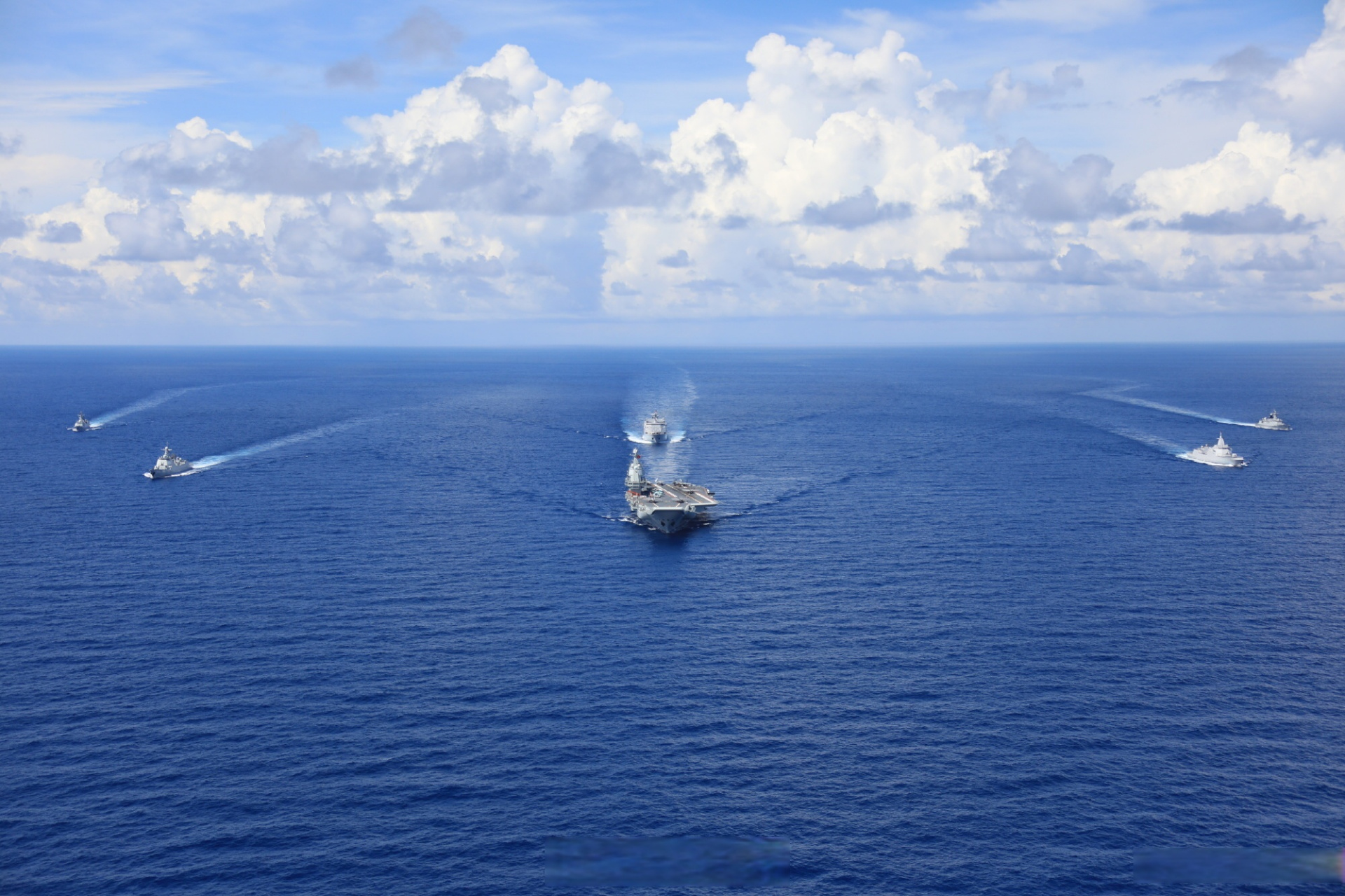 全球三大蓝水海军图片