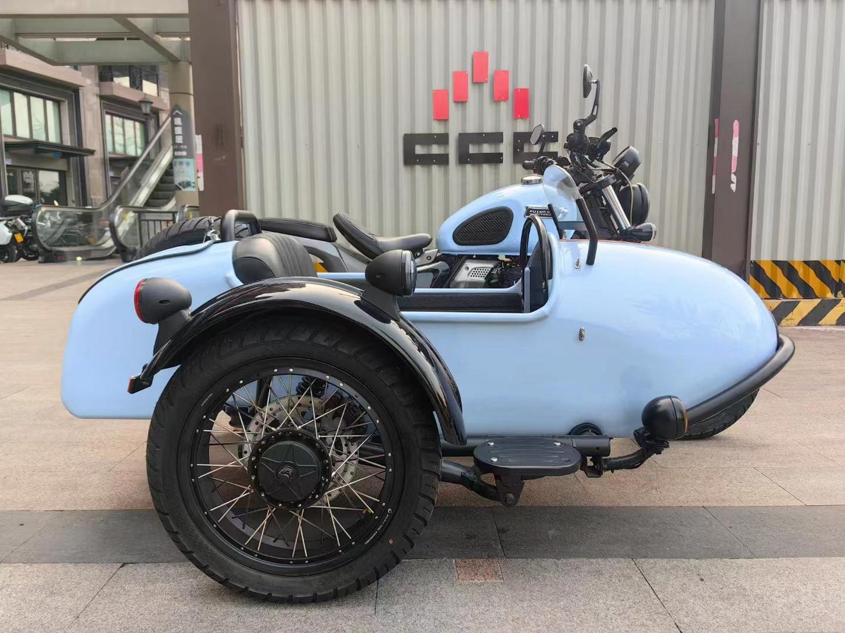 特价:全新试驾处理长江700bobbie边三轮,行驶280公里,原价62800元,要