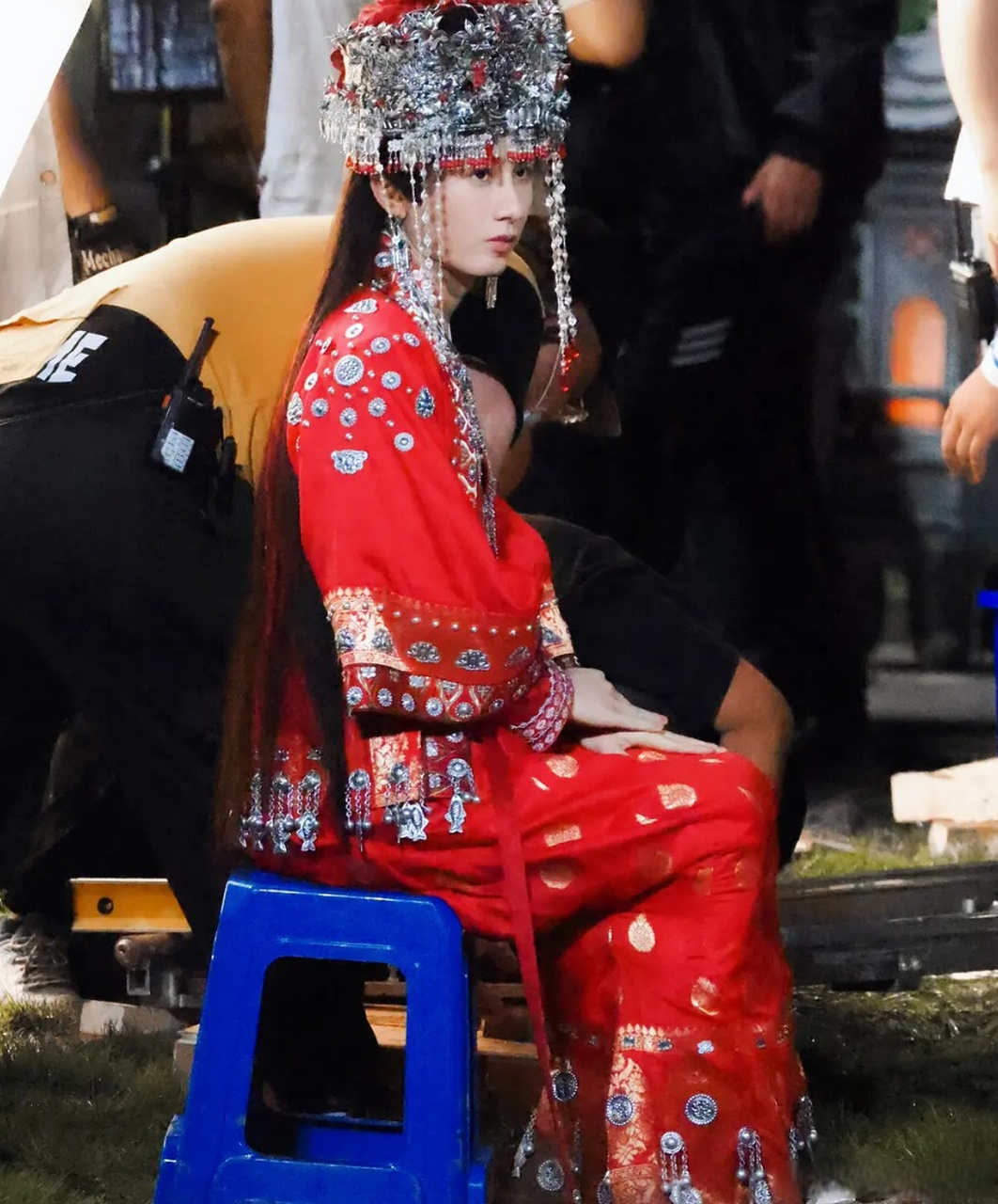 成毅为了莲花楼也是豁出去了,居然穿上了女装!这一身造型,你们打几分?