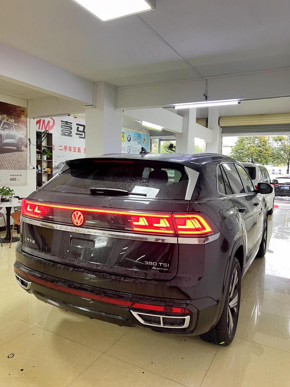车型:大众途昂 2024款 380tsi四驱尊崇豪华版 颜色:黑色 现车在店