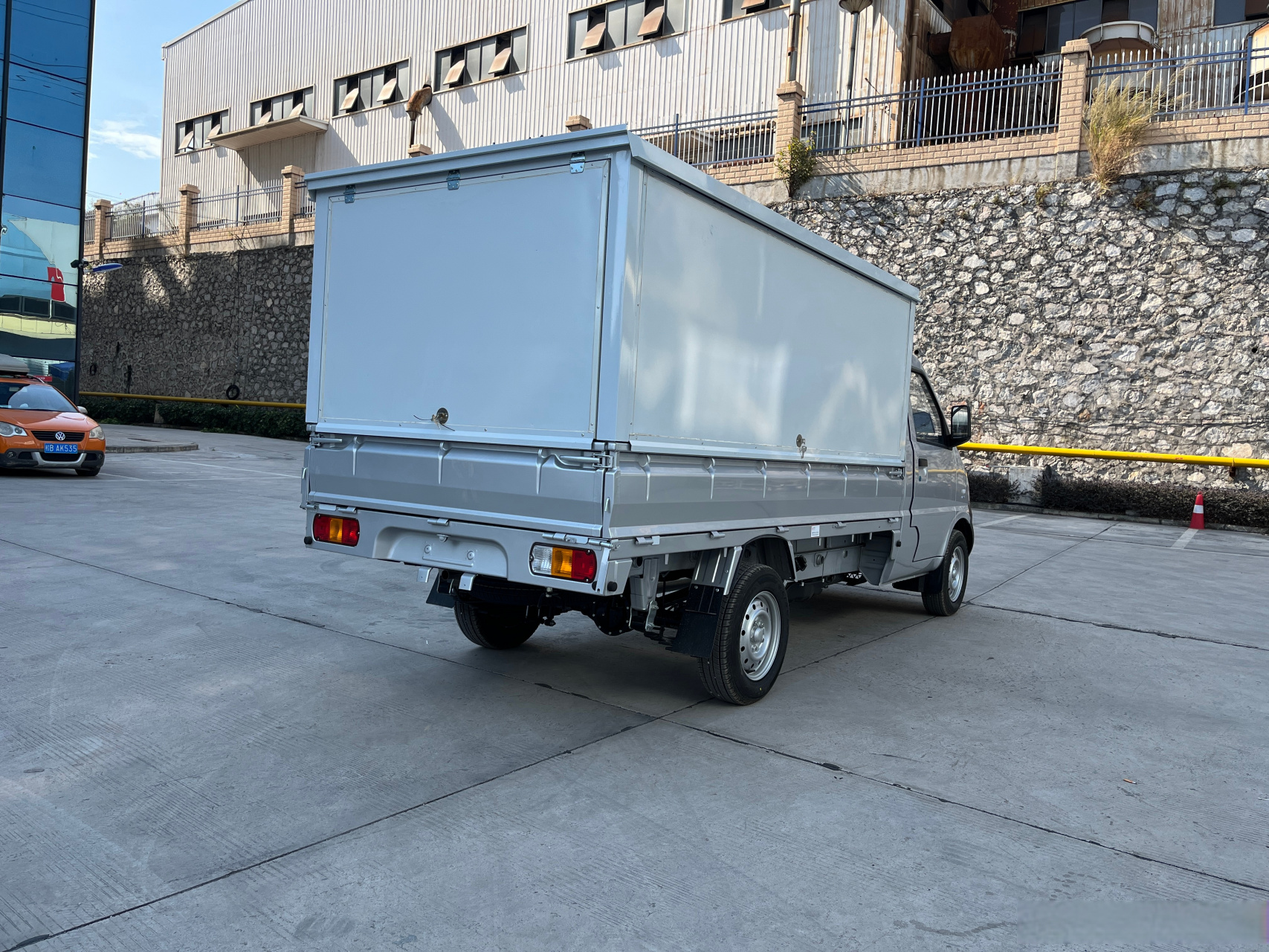 五菱小卡加长款车厢,移动售货摆摊神器 尊敬的创业朋友们,您是否还在