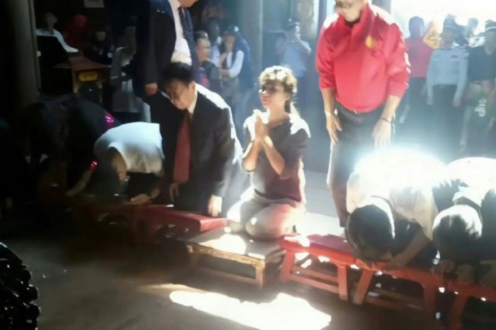 原来当初刘涛演妈祖的时候,有去妈祖庙请求她的同意,妈祖应允了她才演