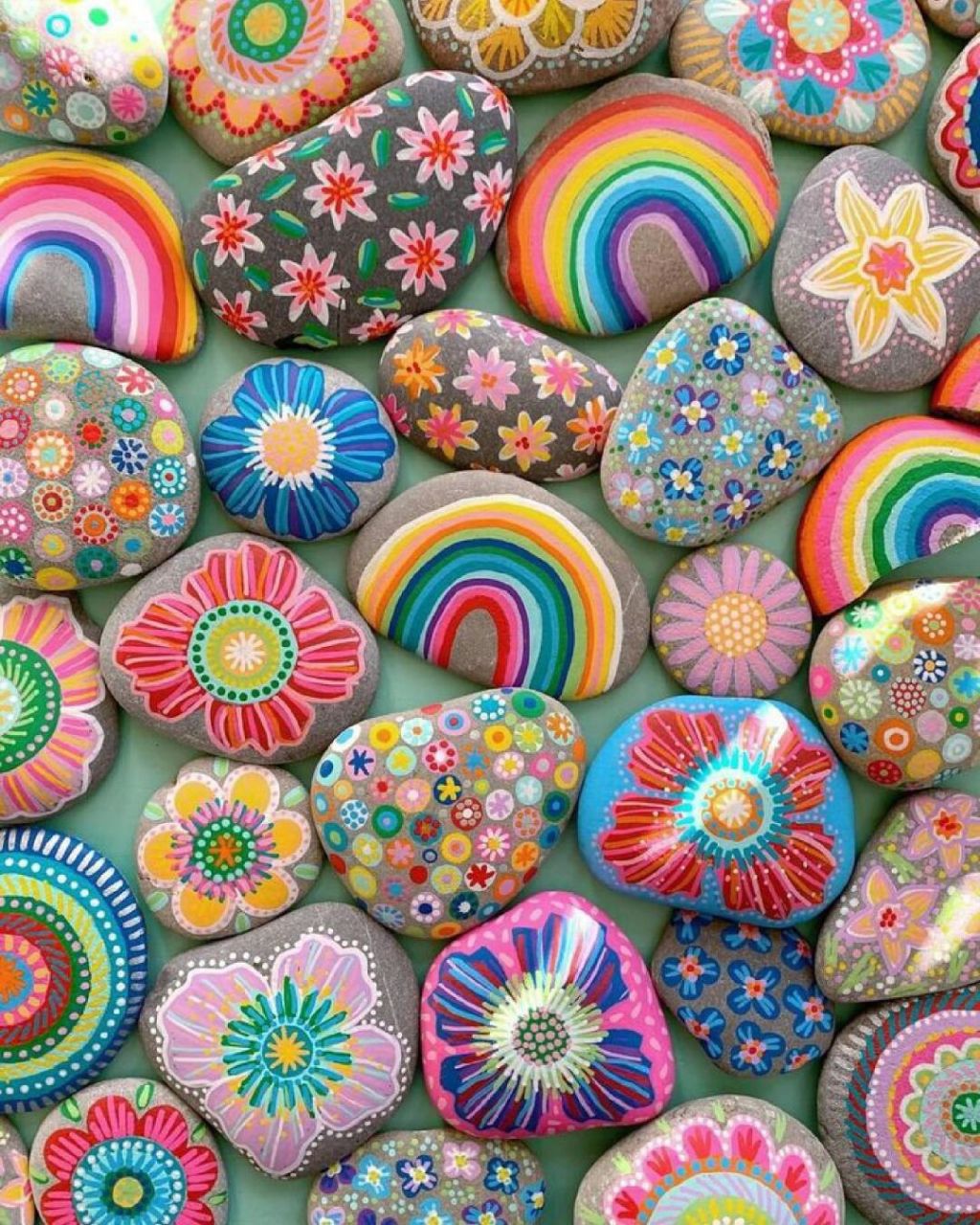 海边捡石头随便画画都很美 #自然美育# #灵性成长# #艺术分享# #艺术