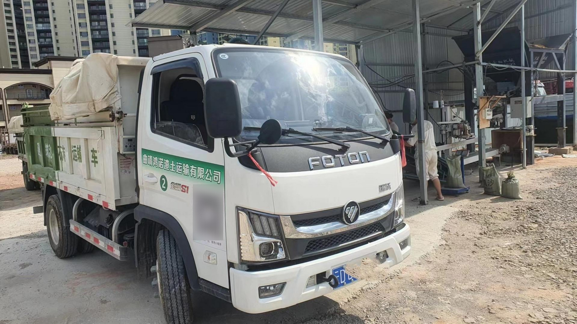 蓝牌4米2小渣土车,不到一年,行驶2万公里