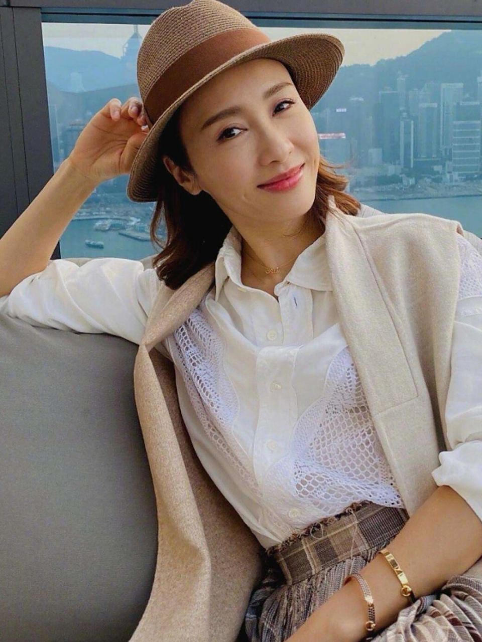 那些惊艳了时光的美人们|梨涡浅笑黎姿 小时候的黎姿甜美可爱,深受