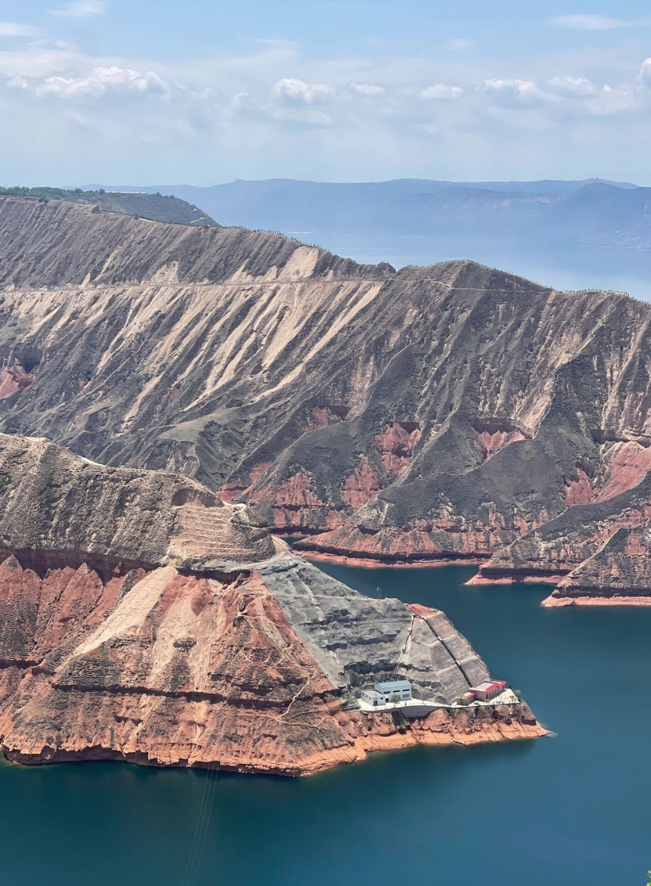 刘家峡水库不在黄河入海口也能看到泾渭分明 6月初的甘肃旅游,刘家峡
