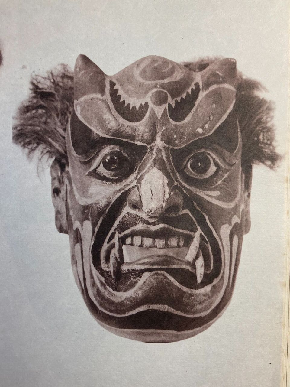 《中国民间面具》61 湖南篇 1 开山 湘西州 泸溪县 2 雷公 湘西州