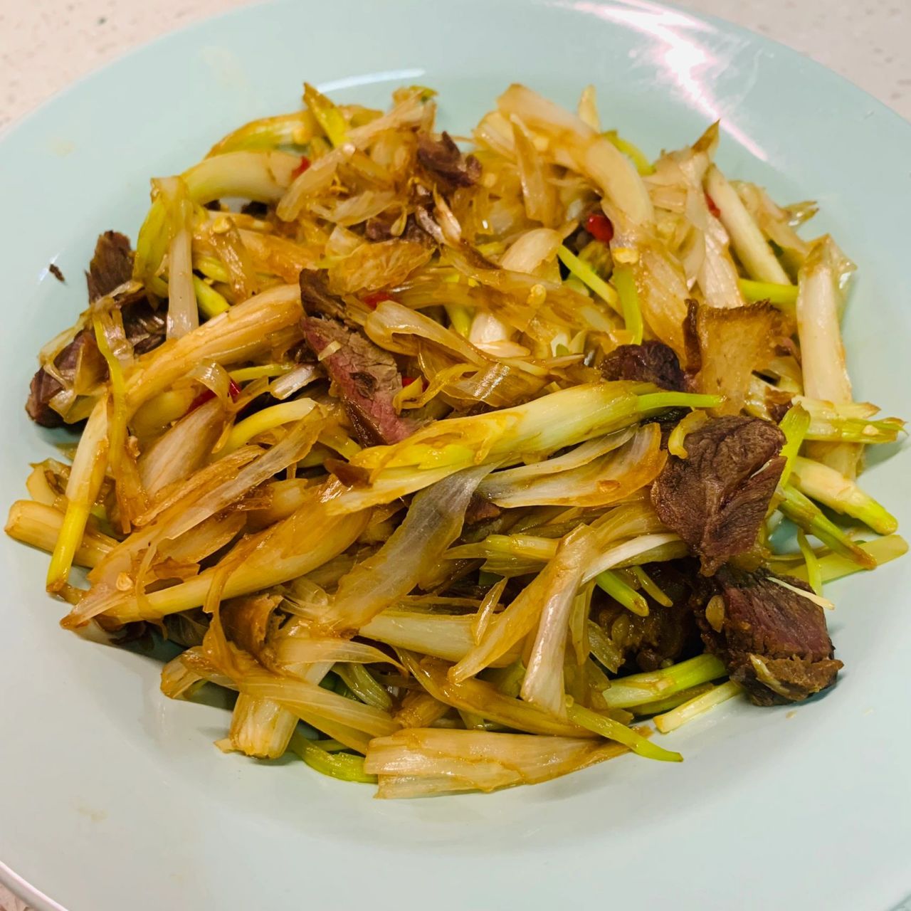 藠头炒牛肉 在小94上新学的菜式,炒藠头,以往都是腌着吃或者凉拌