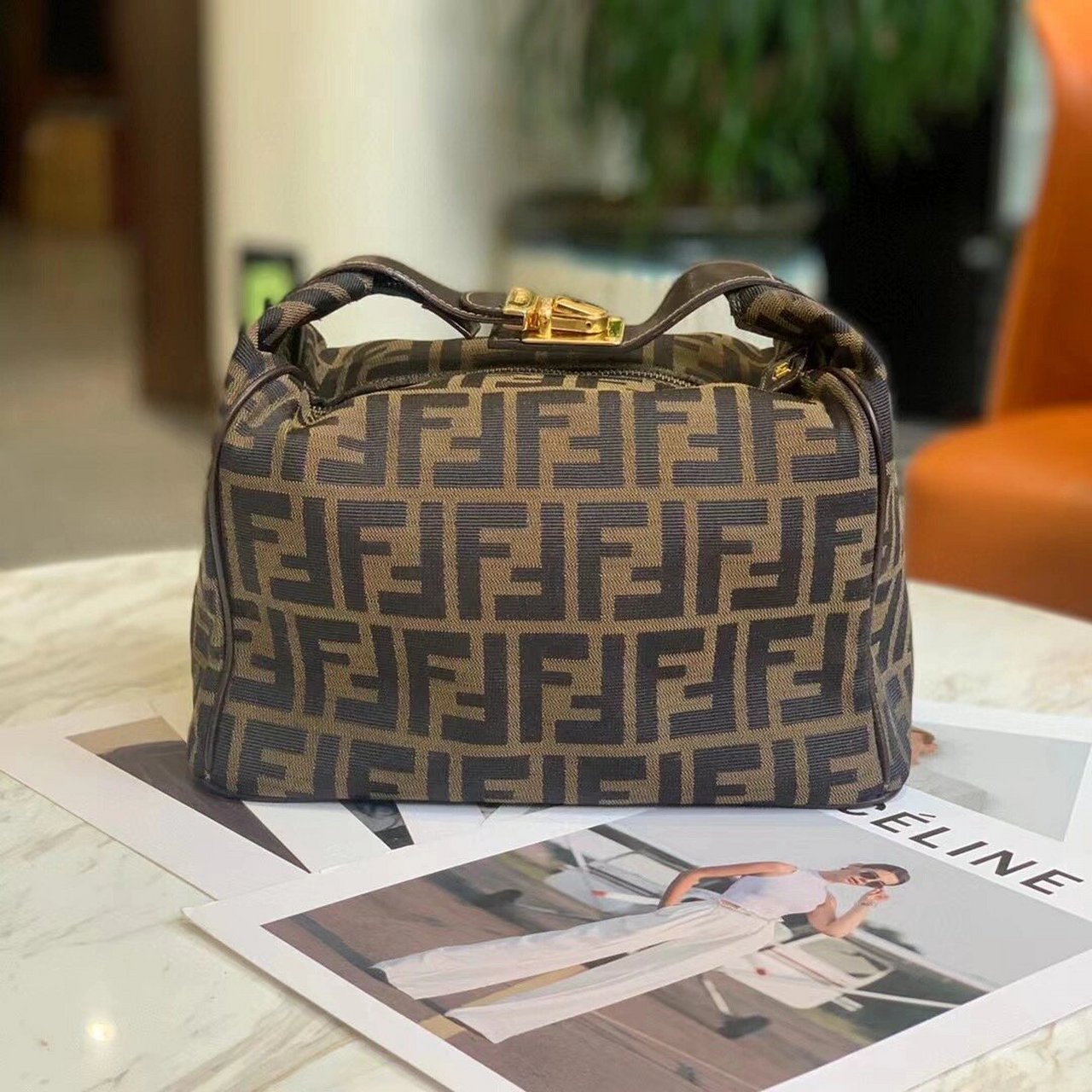 3934333338 |芬迪中古饭盒包 大号 【中古】 尺寸2570