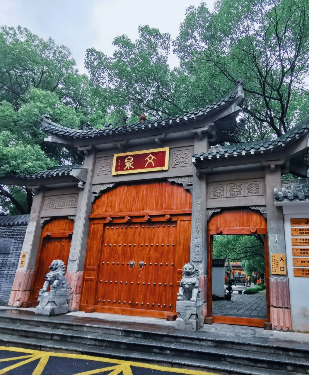 位置比较窄 01地铁:青山湖大道站可达,就在南昌师范学院旁 参观时间