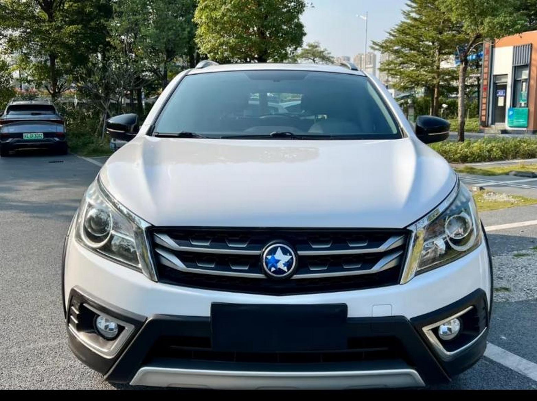 2016年高配东风启辰t70x一手精品车,43800元