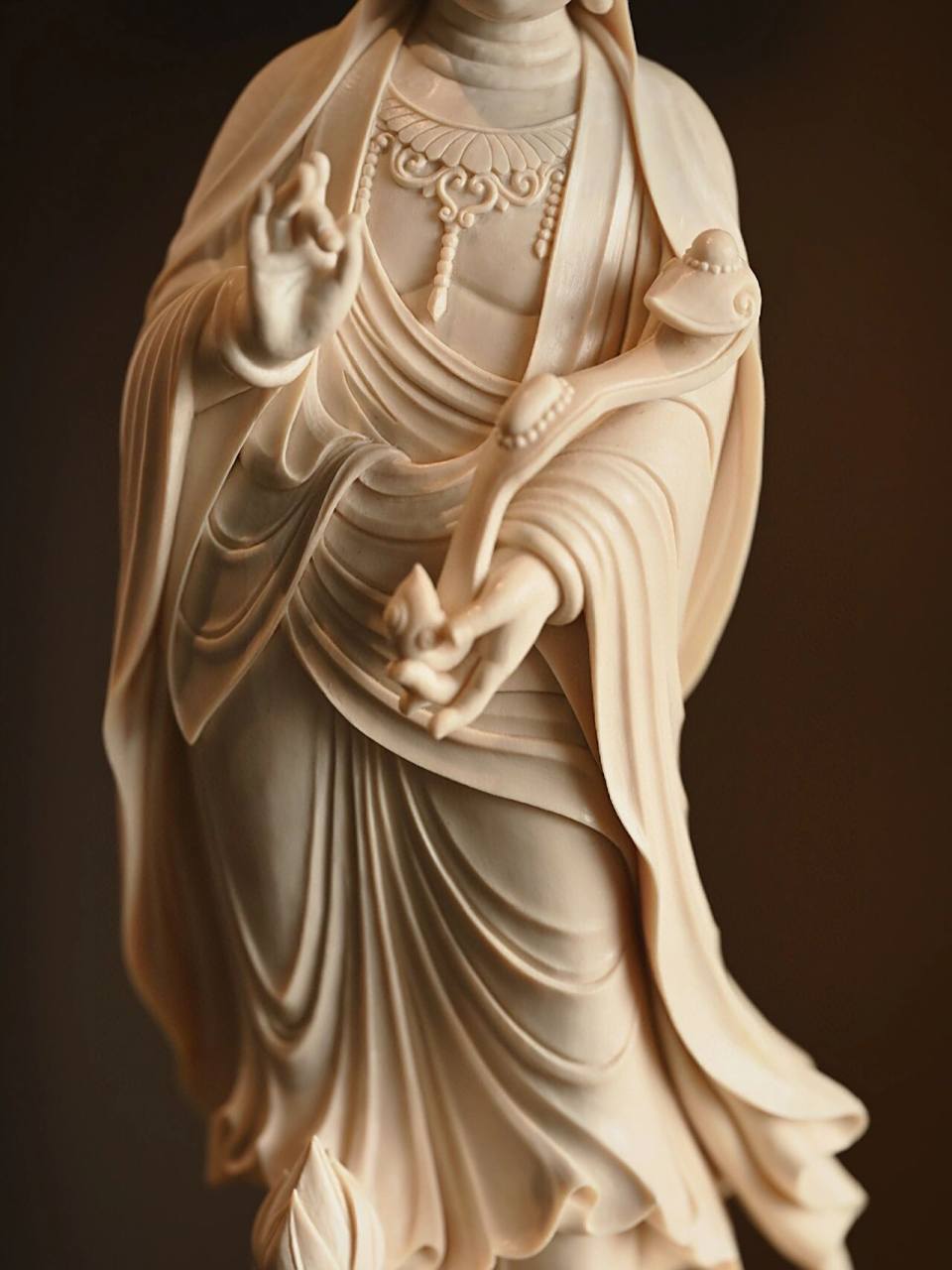 18*17*42cm #画画的日常# #观音# #佛像# #雕刻# #手工雕刻# #佛教