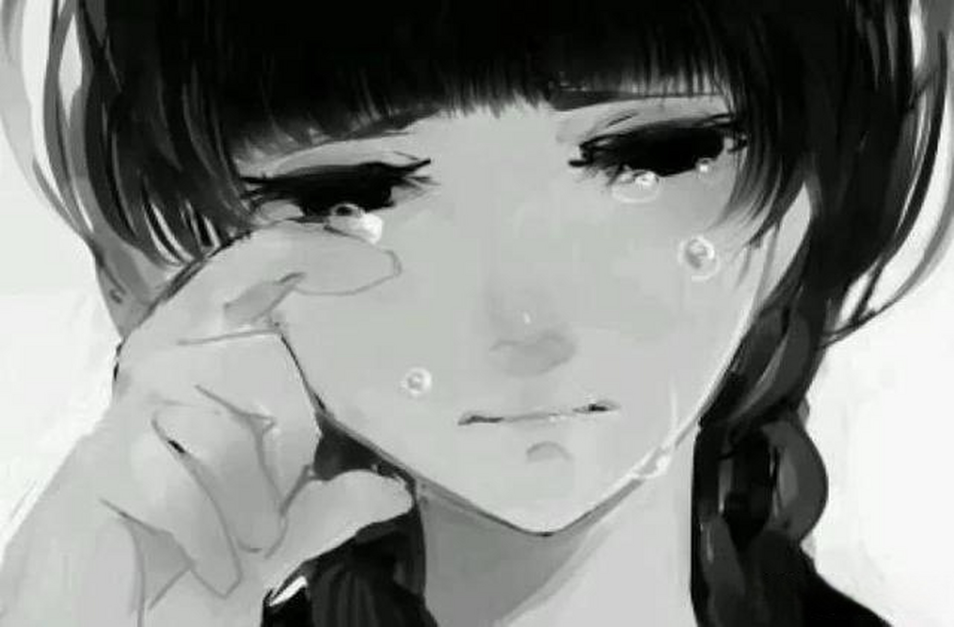 情绪压抑在心里,不愿意流露出来,而有些人则会选择一个人哭泣来宣泄