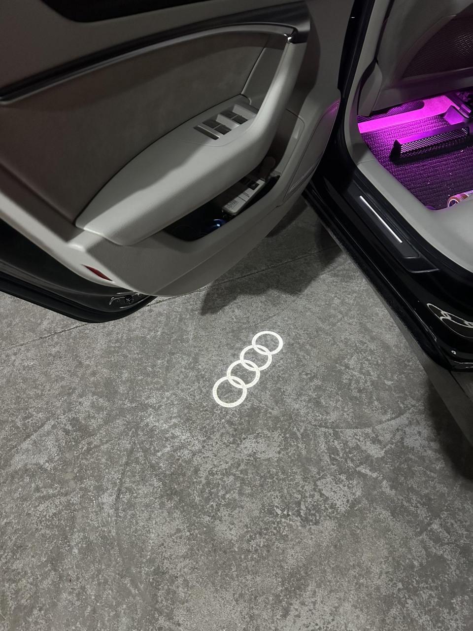 奥迪全系迎宾灯 超高清晚上效果更好 简单粗暴!