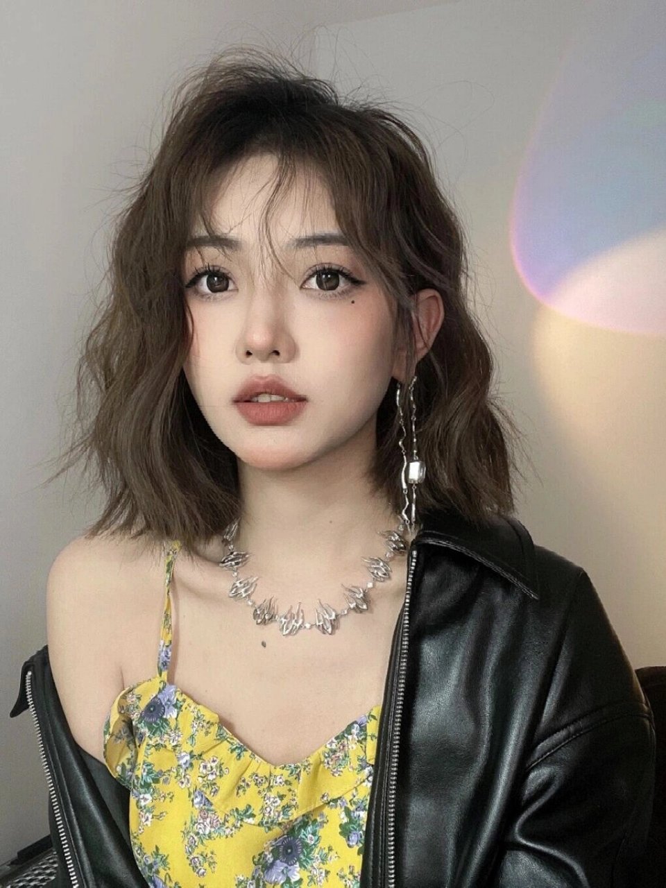 中短发这样烫也太好看了95港风法式烫发  中短发女生不能错过的懒人