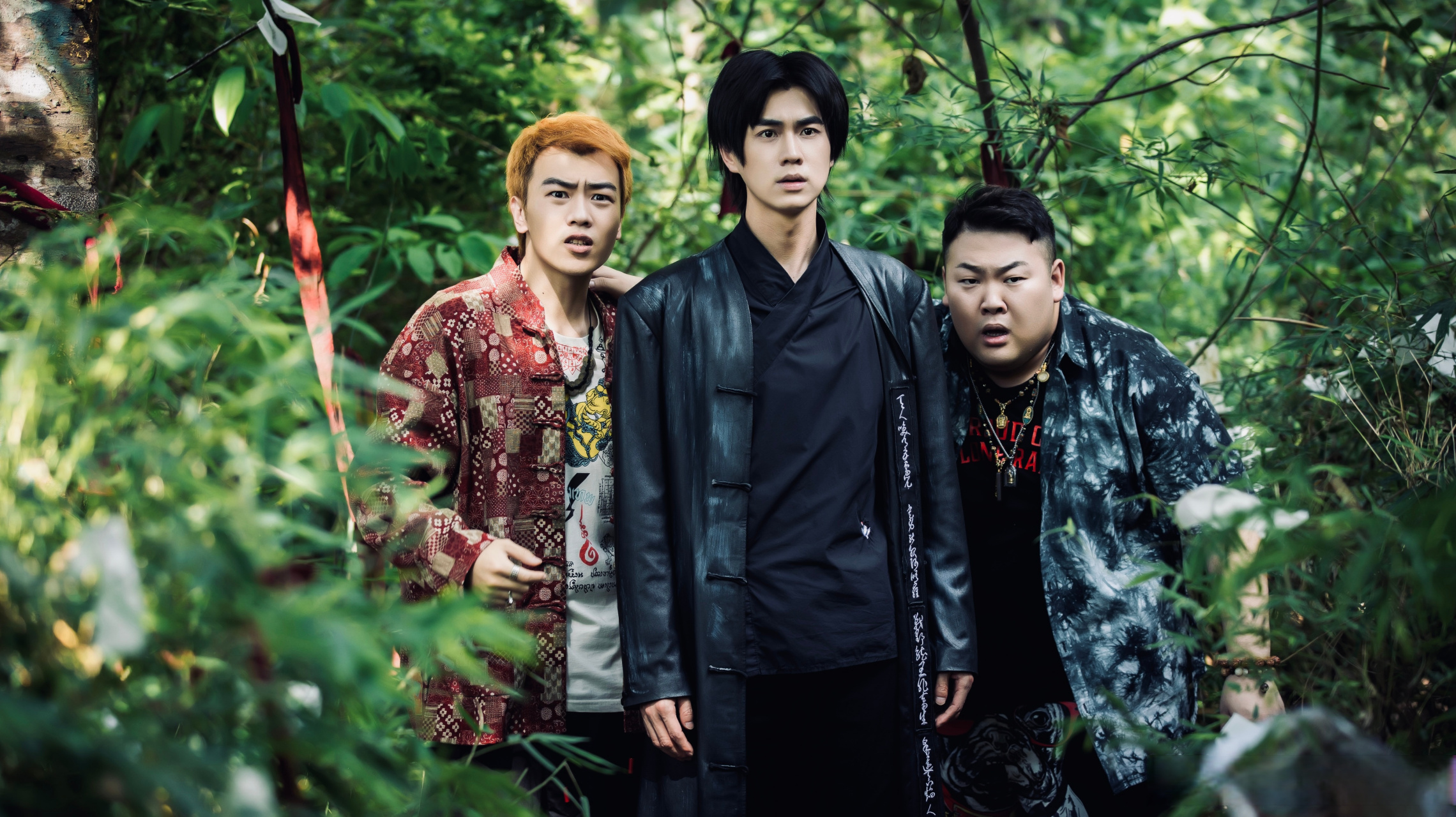 趁天还没黑 再来一波剧照[喵喵]#电影山村旅店##秦一恒