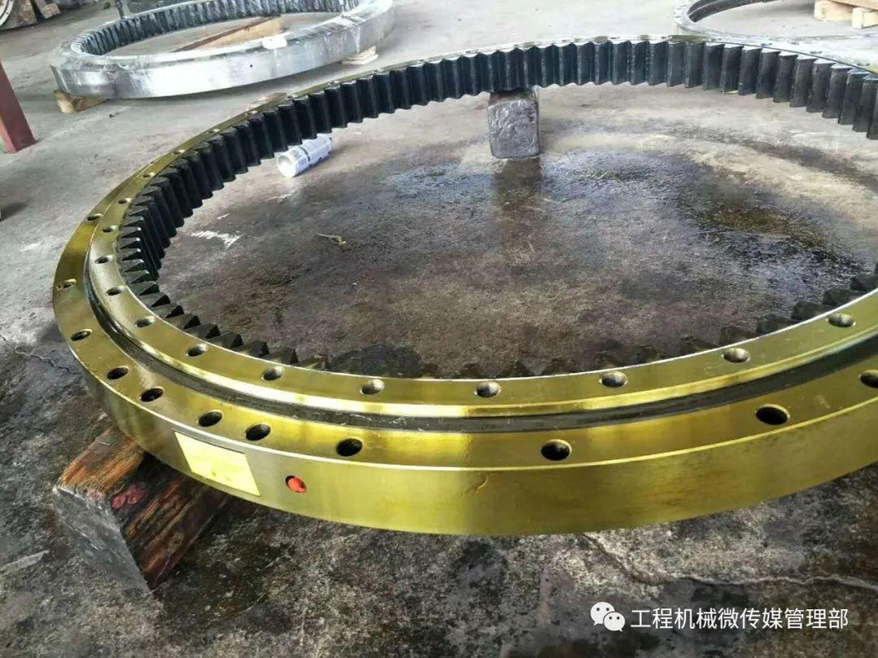 挖掘机回转支撑转盘