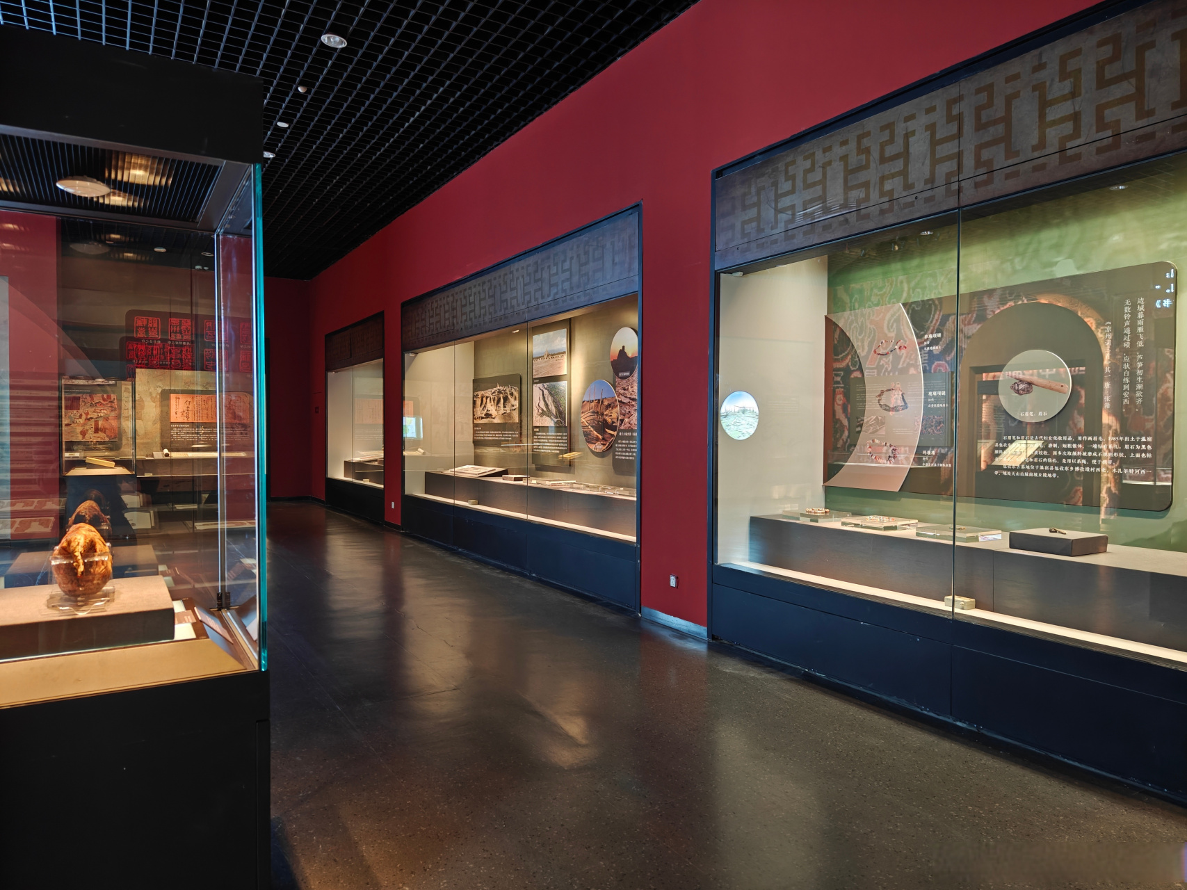 【展讯丨 "丝路昆仑——新疆文物精品展" 今日开展】  >>展期:2024年1