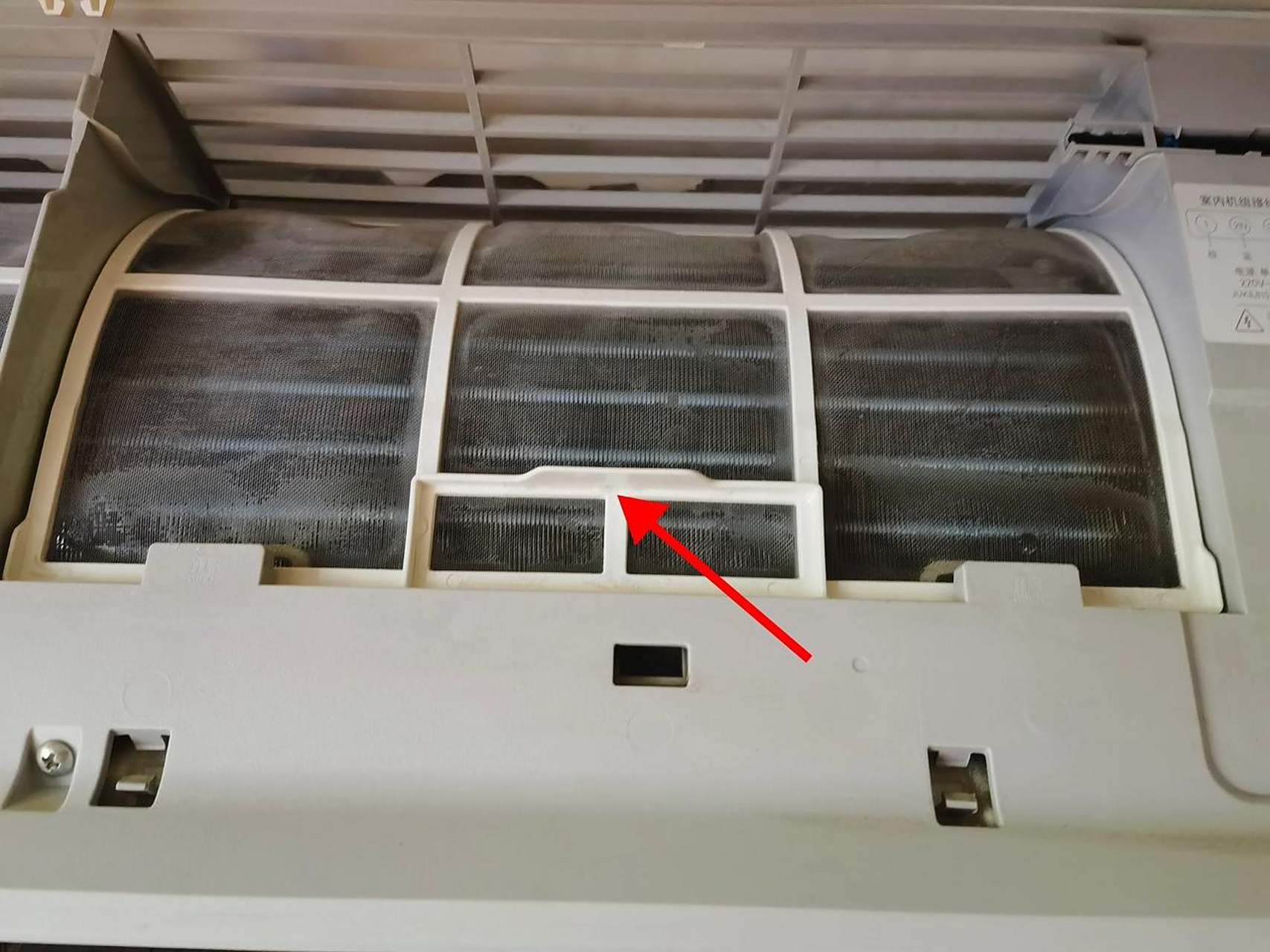 小米空调拆洗过滤网步骤,很方便! 之前在2019年买了两台小米空调(1.