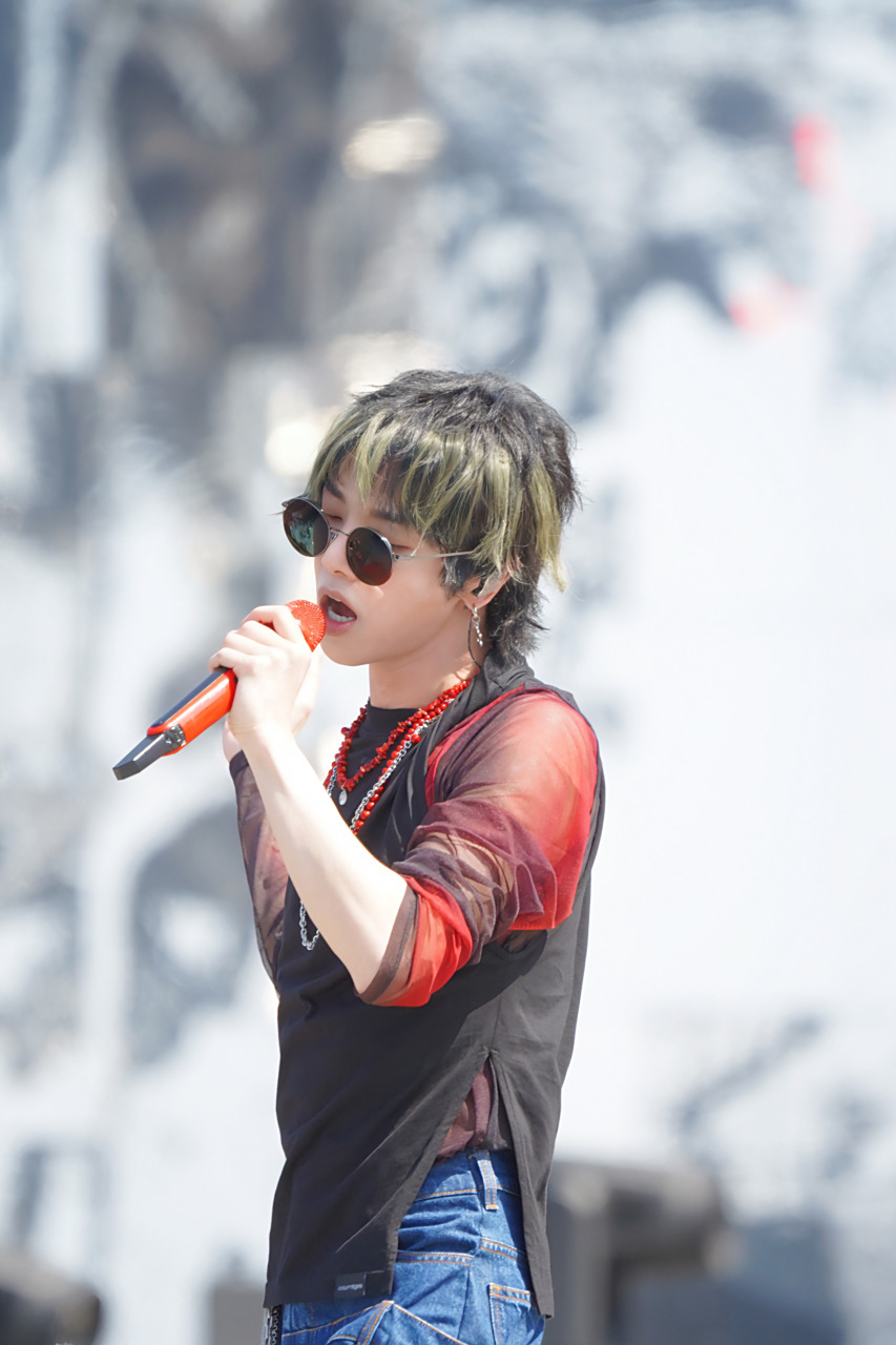 2023华晨宇火星演唱会# 火星的世界一片晴朗,火星人的内心鸟语花沣.