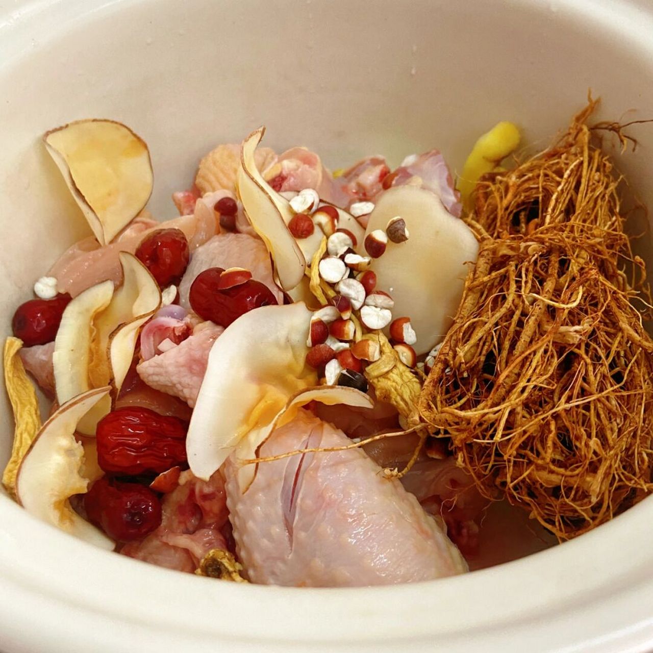 五指毛桃鸡汤,健脾清热祛湿去水肿,我真的太喜欢五指毛桃的香味了!