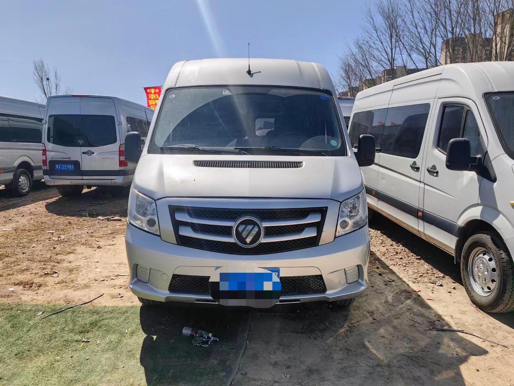 20年福田图雅诺加长版5.99米 七座柴油2.