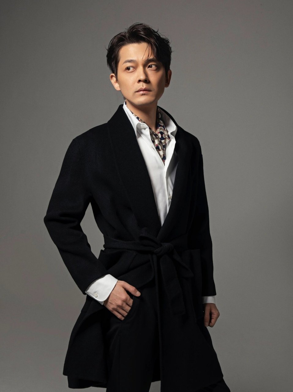 演员/闫肃 中国内地影视男演员,主持人,国家健将级竞技健美操运动员