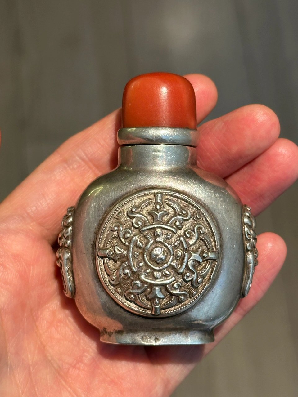 精品■ 清末蒙古老银鼻烟壶