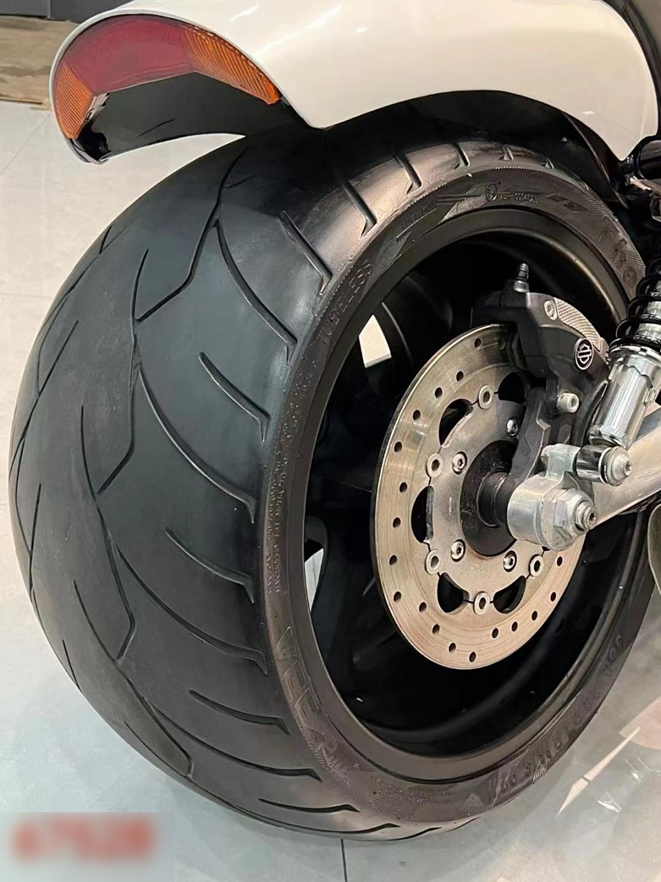 68860元包邮,全新24款哈雷肌肉王1250cc金刚狼黑武士-哈雷中的