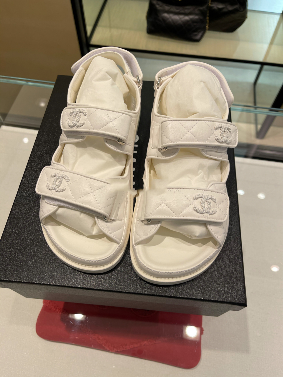 chanel魔术贴凉鞋纯白色全皮太美了 是夏天的美貌没错了!