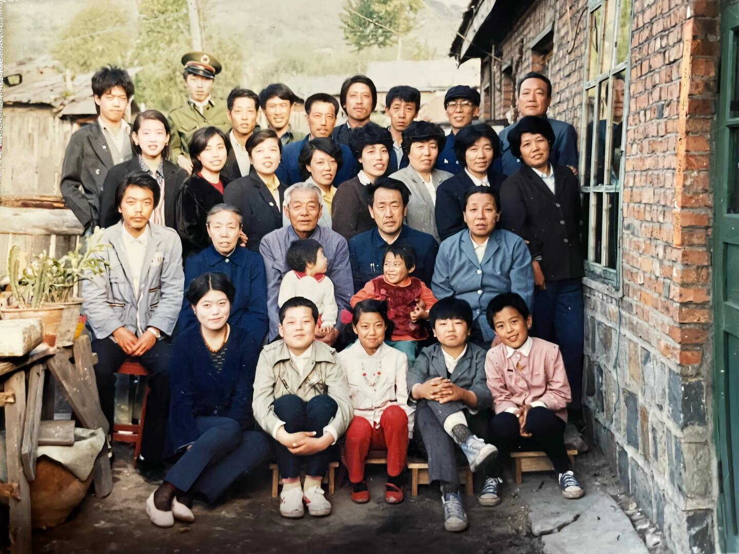 1990年我家满族的大家族!7个亲姨1个亲舅