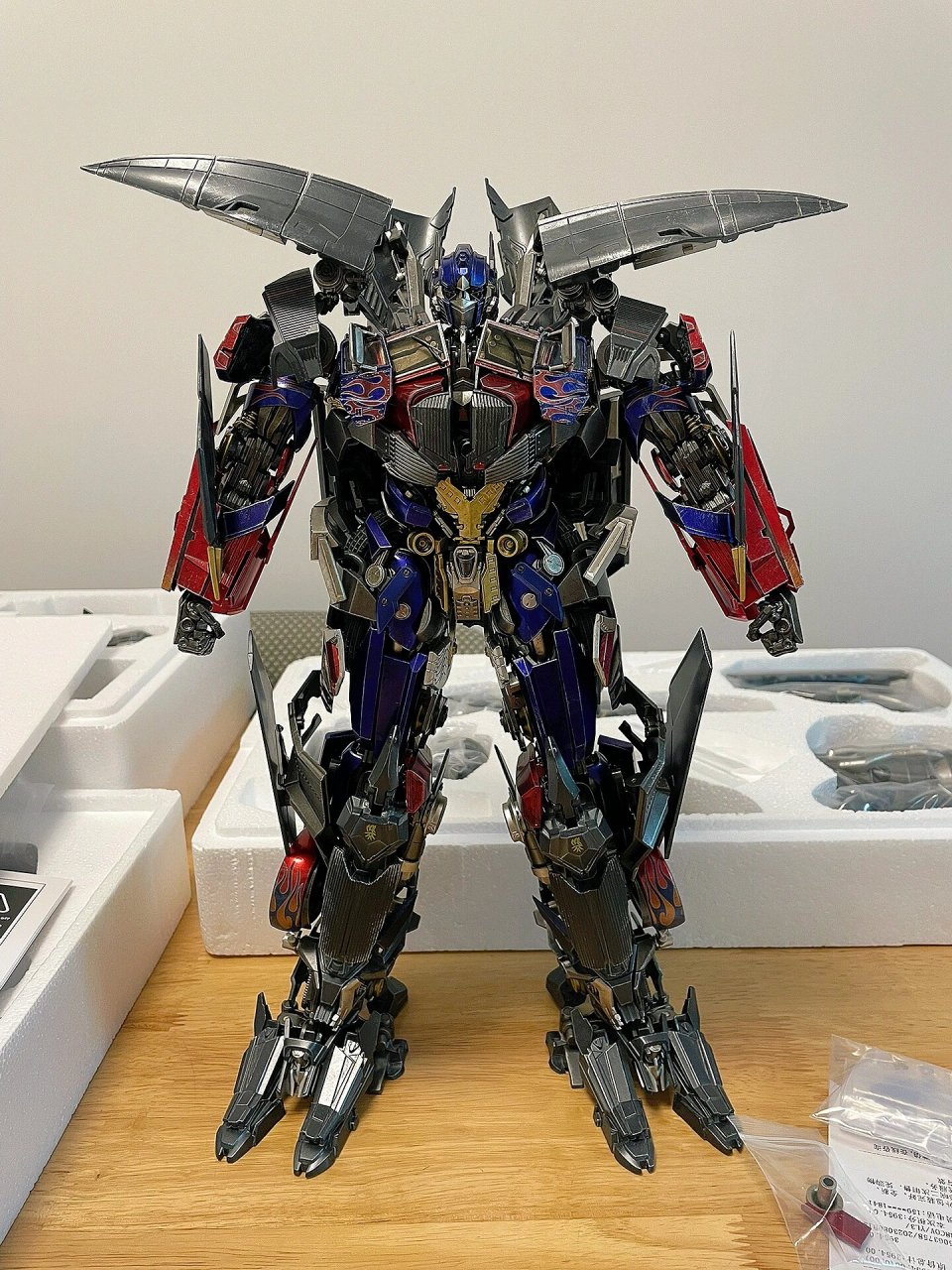 threezero dlx 变形金刚 天火擎天柱 每诞生一台天火柱子就会多一个