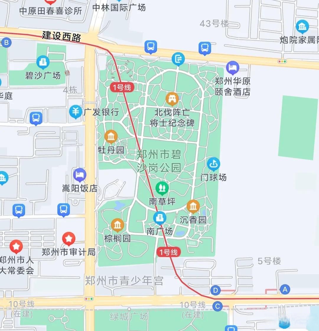 同比例尺下我们看地图,最大的是郑州人民公园,最小的竟然是紫荆山公园
