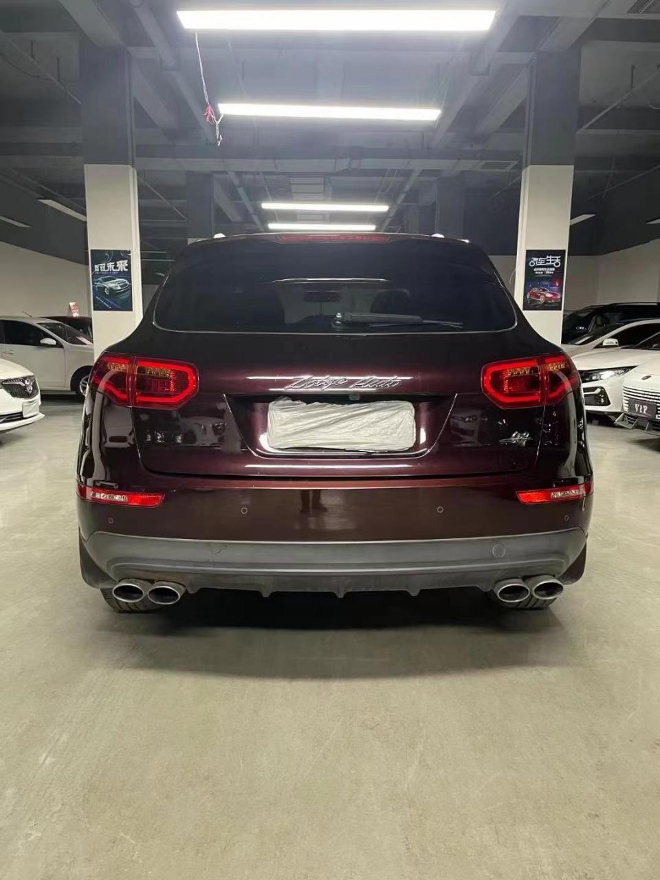 到期处理 17年众泰sr9国产保时捷,配置手动2.