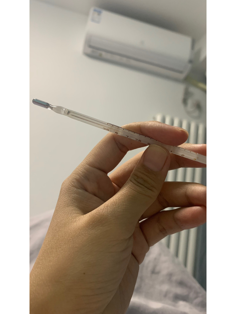 水银温度计到底夹几分钟? 我夹五分钟37.8,7分钟38.2,十分钟38.