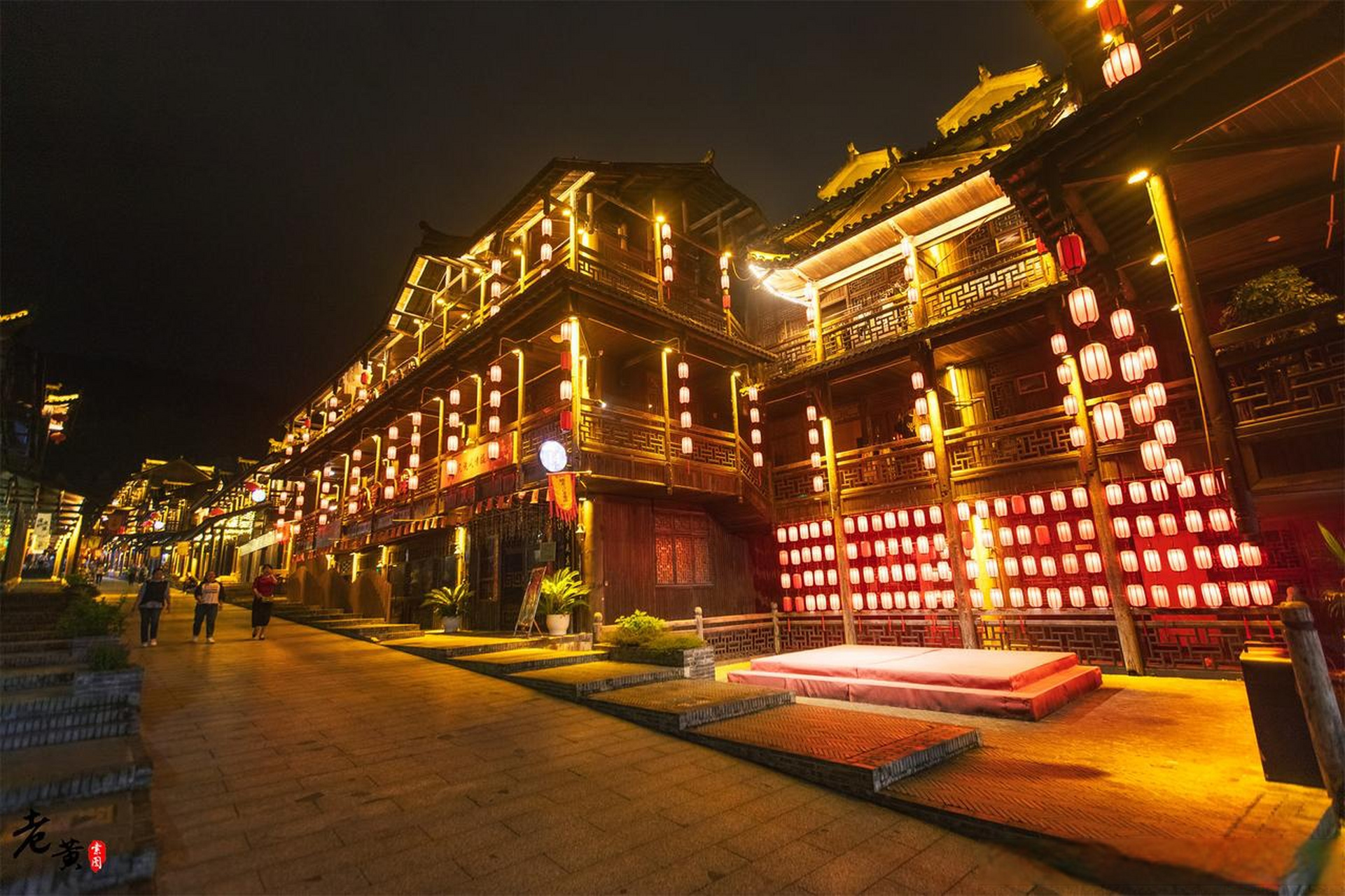 记录旅行酉州古城,位于酉阳城心,紧邻桃花源景区.