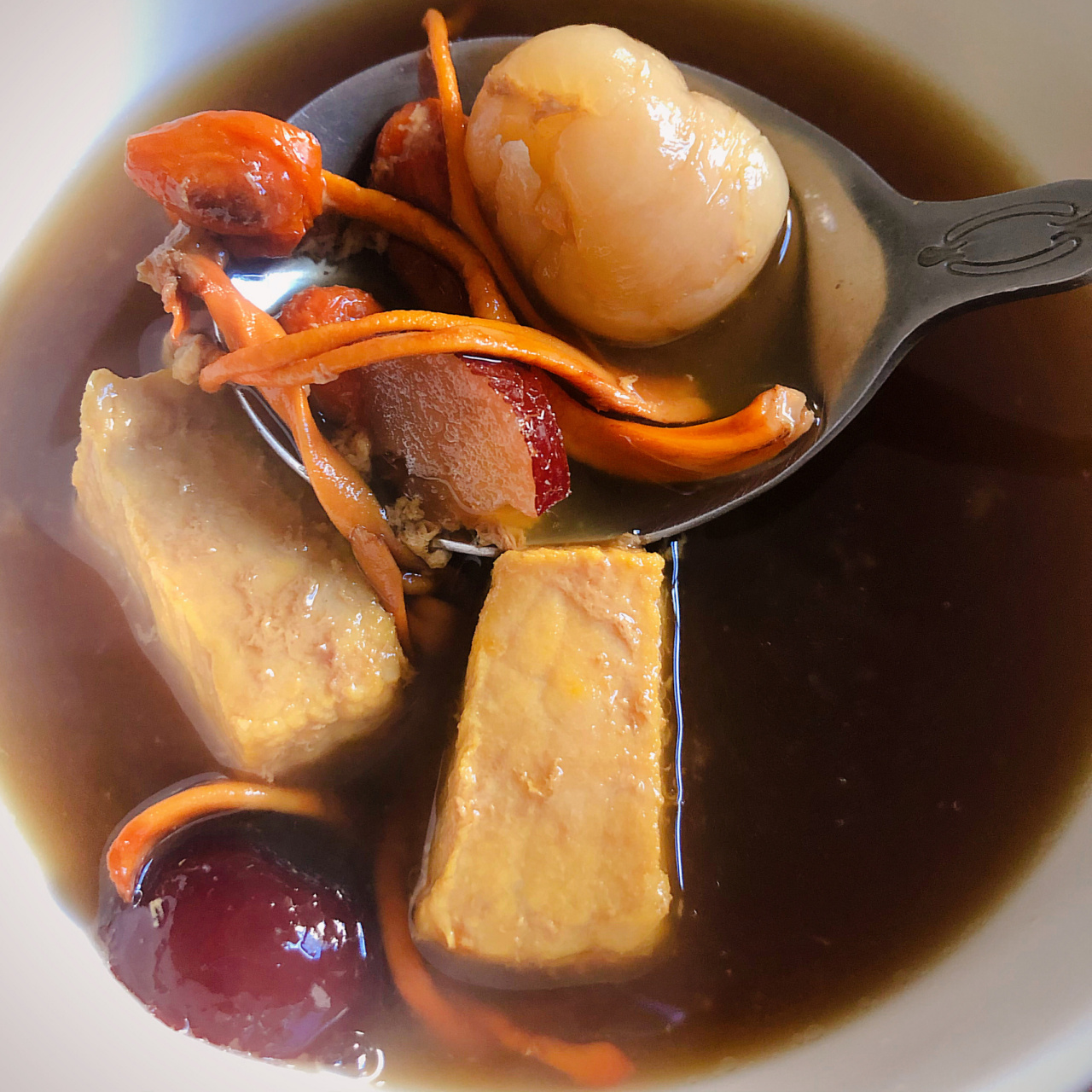 瘦肉阿胶炖汤# 养生补血养颜滋补 身为精致的99猪猪女孩,一定要好