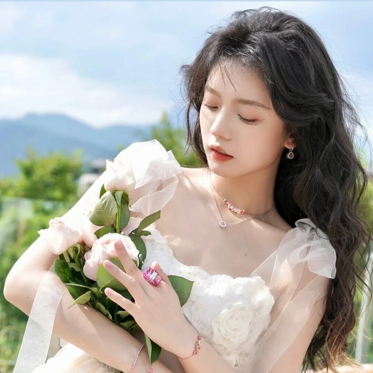 春天唯美女生头像 又是一年一度的开花季节