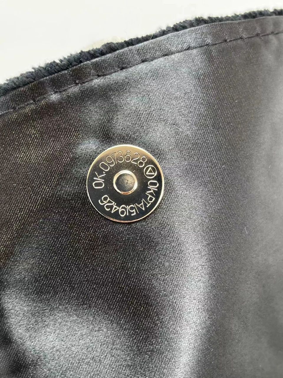 分享97 chanel香奈儿毛巾包真假细节 纽扣 标 看看