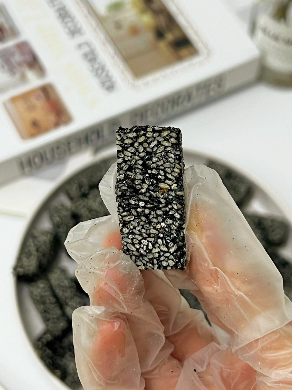 木糖醇手工黑芝麻酥 |乌发养颜还好吃97 黑芝麻的好处,度娘了下 黑