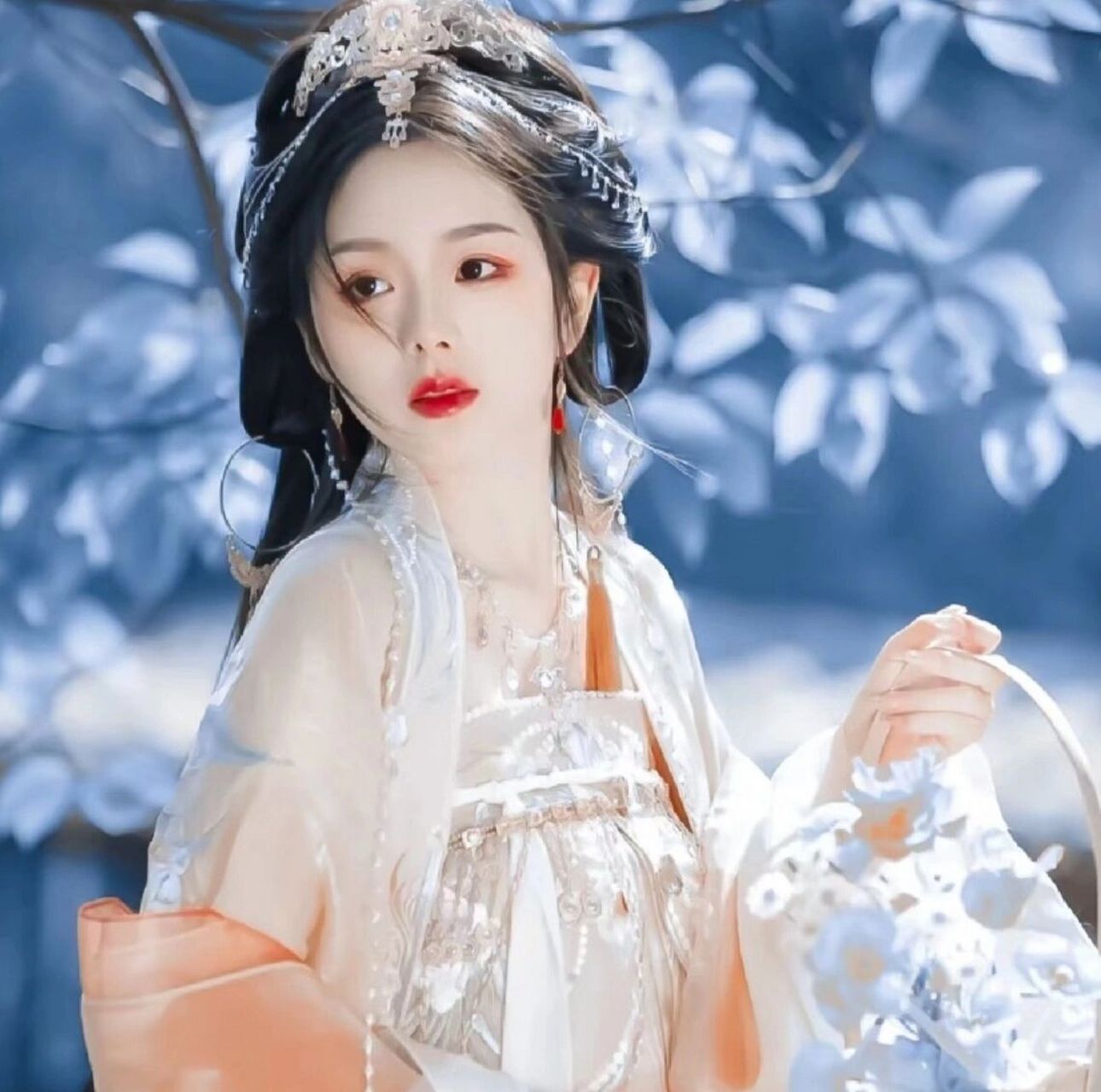 一眼万年的古风滤镜女头