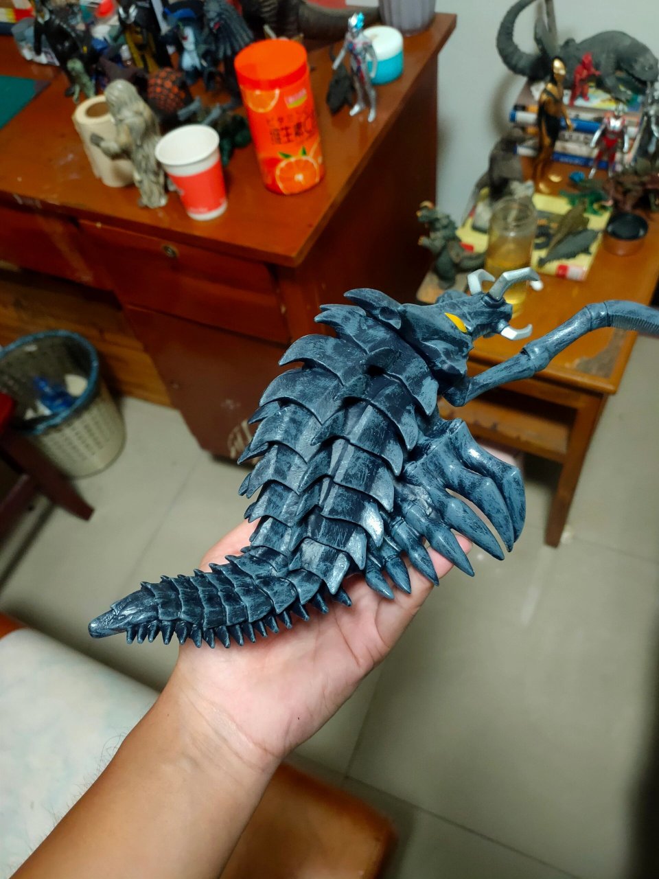 杰顿幼虫 杰顿幼虫,初登场于奥特曼里面的怪兽,怪兽软胶重涂,造型生物