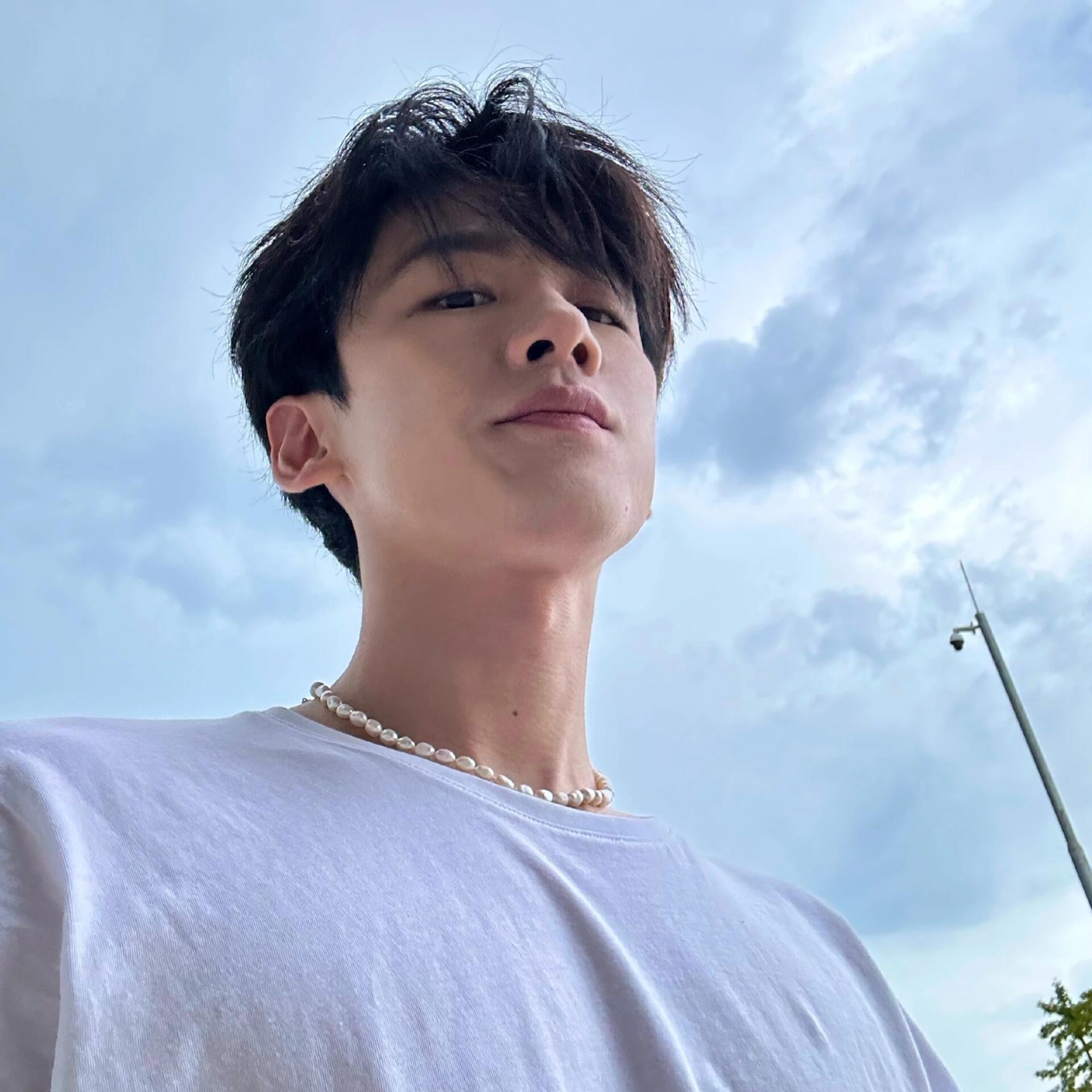 白敬亭少年感头像